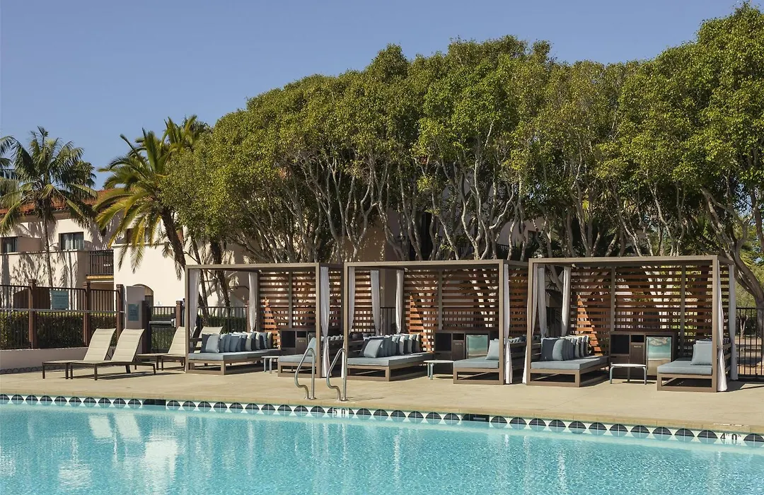 Hilton Santa Barbara Beachfront Resort-1